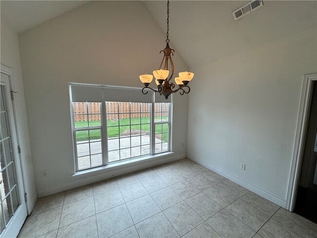 Building Photo - 407 Lyndal Ln