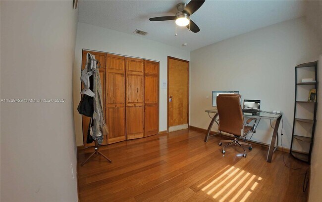 Building Photo - 14721 SW 113th Ln
