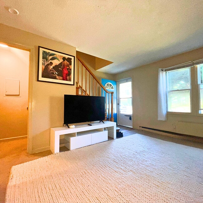 Building Photo - 537 Boswell Ave