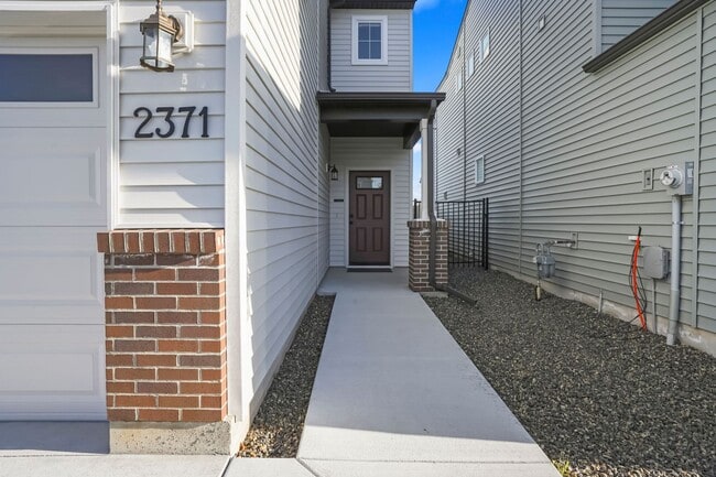 Building Photo - Beautiful SE Boise Home 4bd/2.5ba 1800+ SF