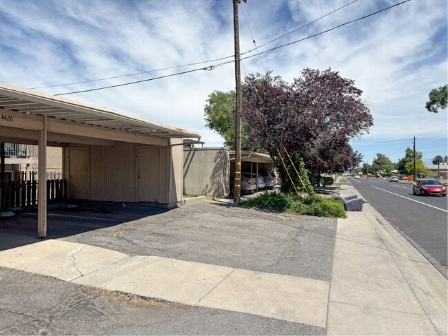 Building Photo - 4426 S Rosehaven Ct