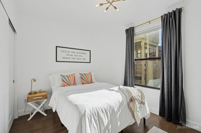 Building Photo - 919 Vallejo St