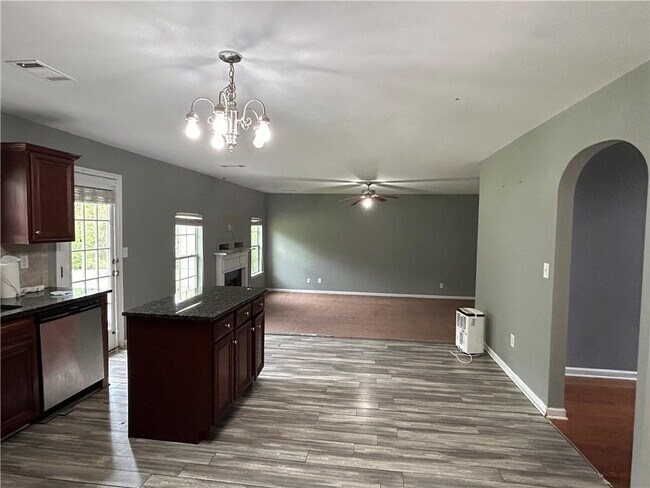 Building Photo - 1040 Baltic Way