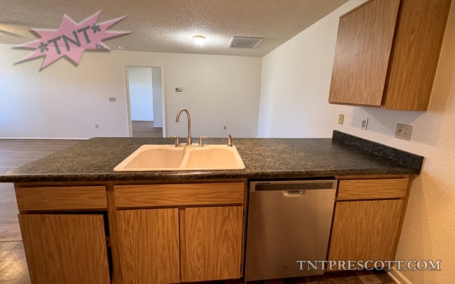 Building Photo - Condo in Montana Terrace HOA