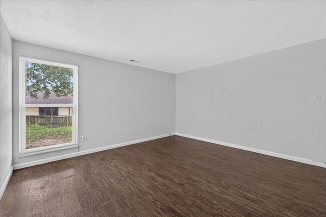 Building Photo - 18 Spring Song Ct