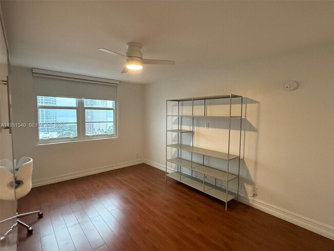 Building Photo - 6770 Indian Creek Dr