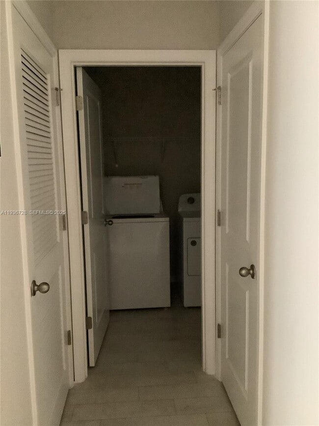 Building Photo - 3035 Harvard Cir