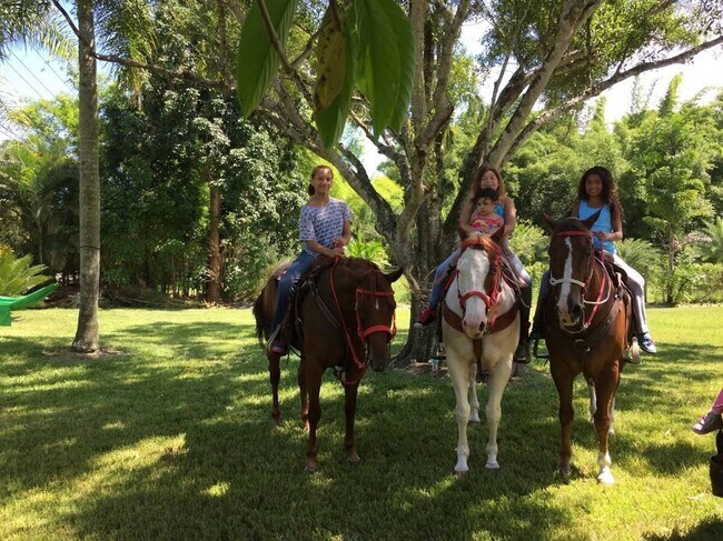 Building Photo - 6411 SW 185th Way