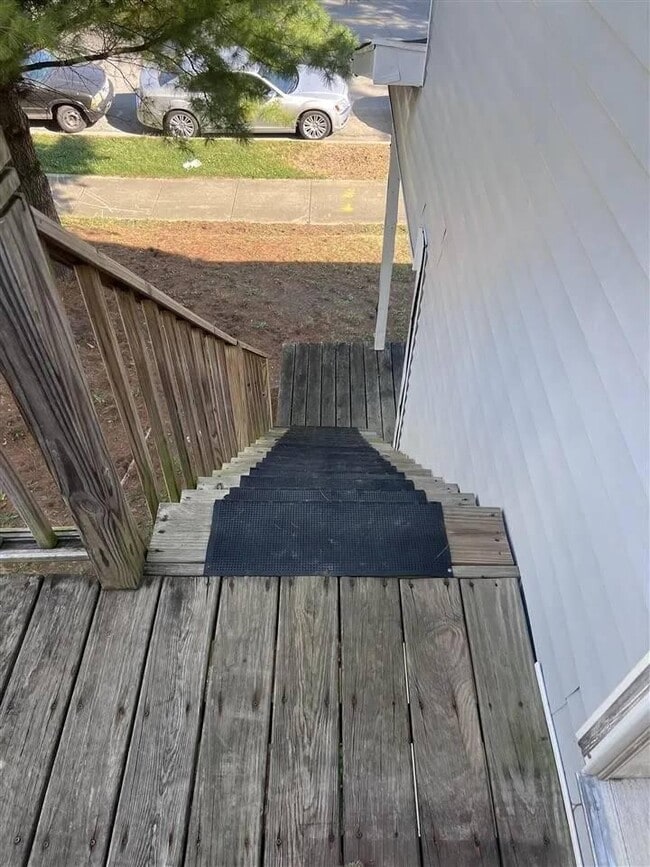 Building Photo - 2.0 bedroom in Richmond Indiana 47374