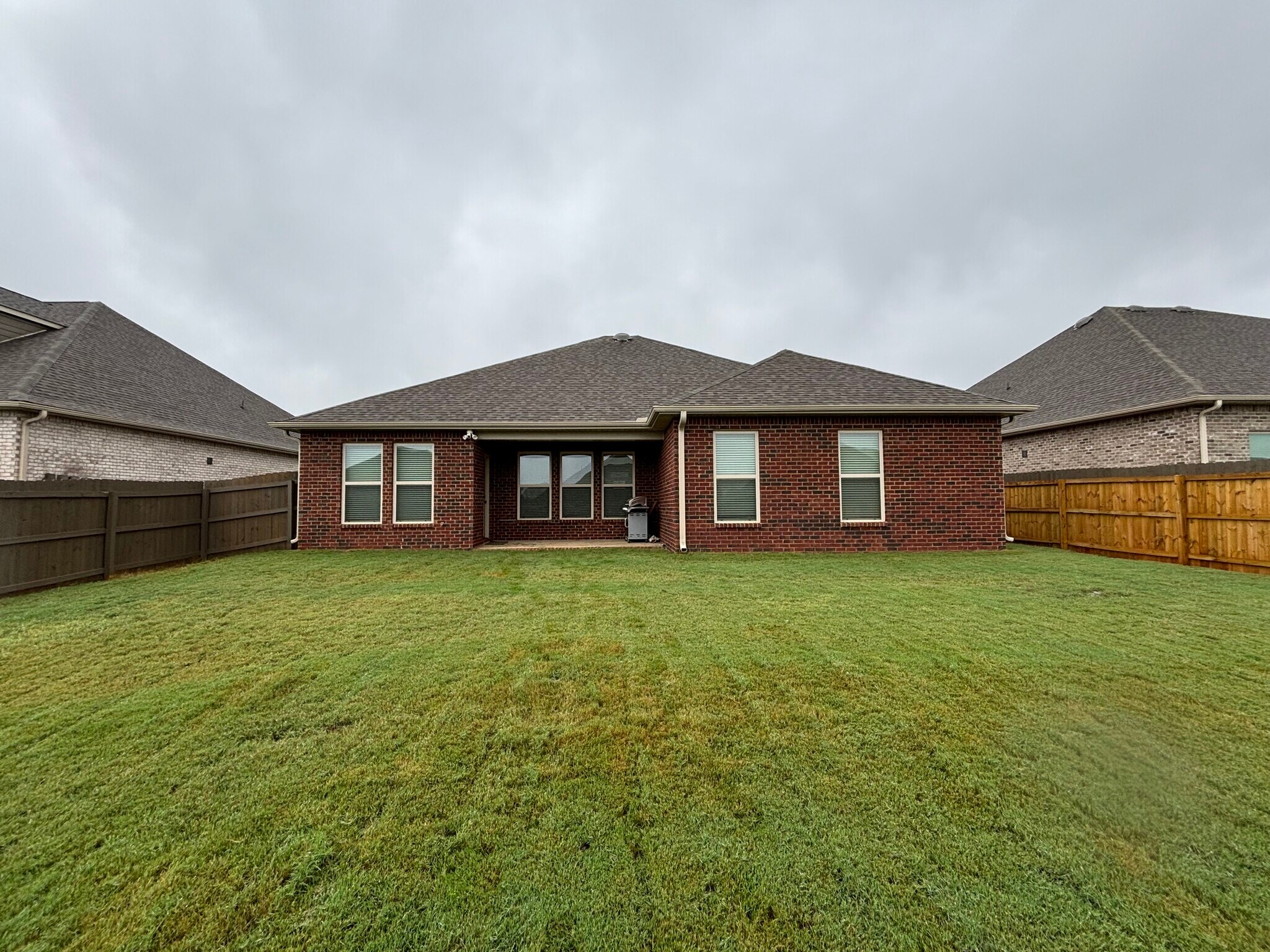 Building Photo - 12794 Hudbug Dr