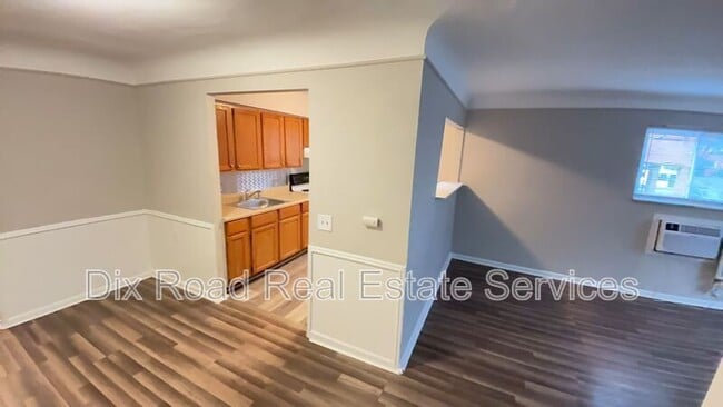 Building Photo - 1616 Pelham Pl