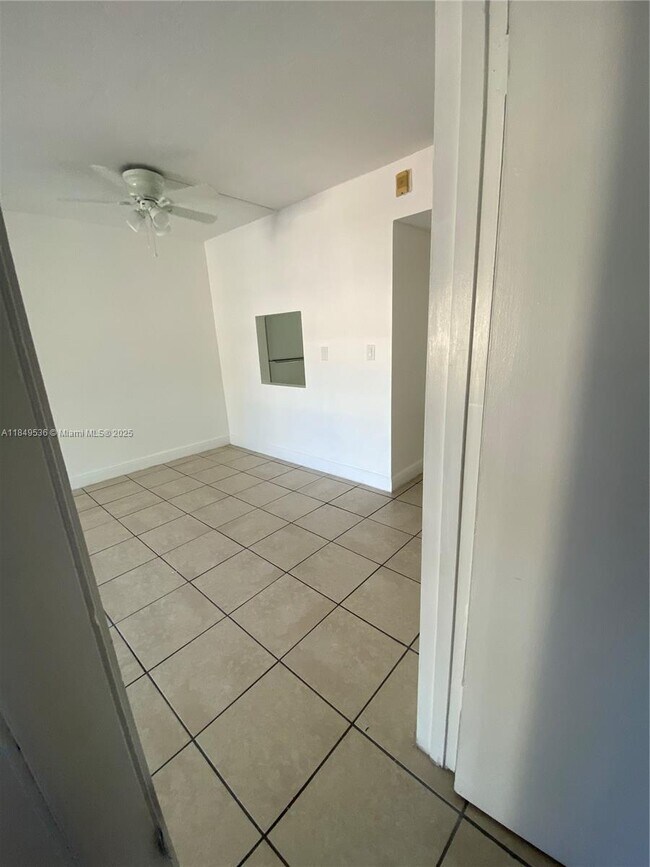 Building Photo - 7505 SW 82nd St