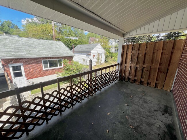 Building Photo - 2123 Fairview St