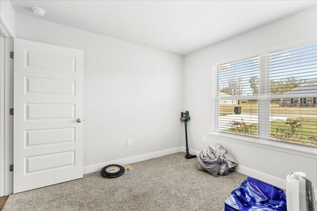Building Photo - 3 Bed 2 Bath Home Lucedale City Limits