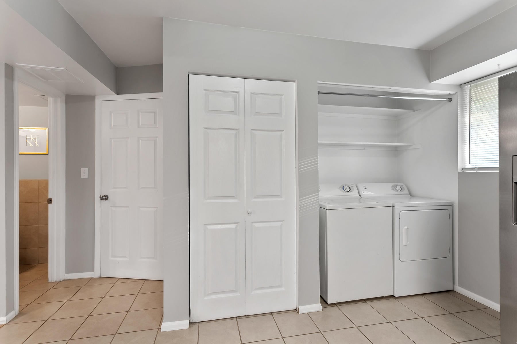 Laundry - 733 Harlan St