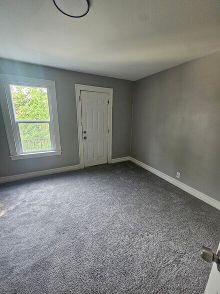 Building Photo - 5974 Coplin St