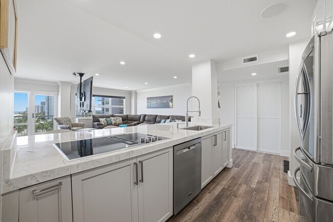 Building Photo - 111 N Pompano Beach Blvd