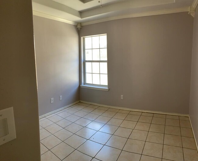 Building Photo - 3708 W Sarah Evans St