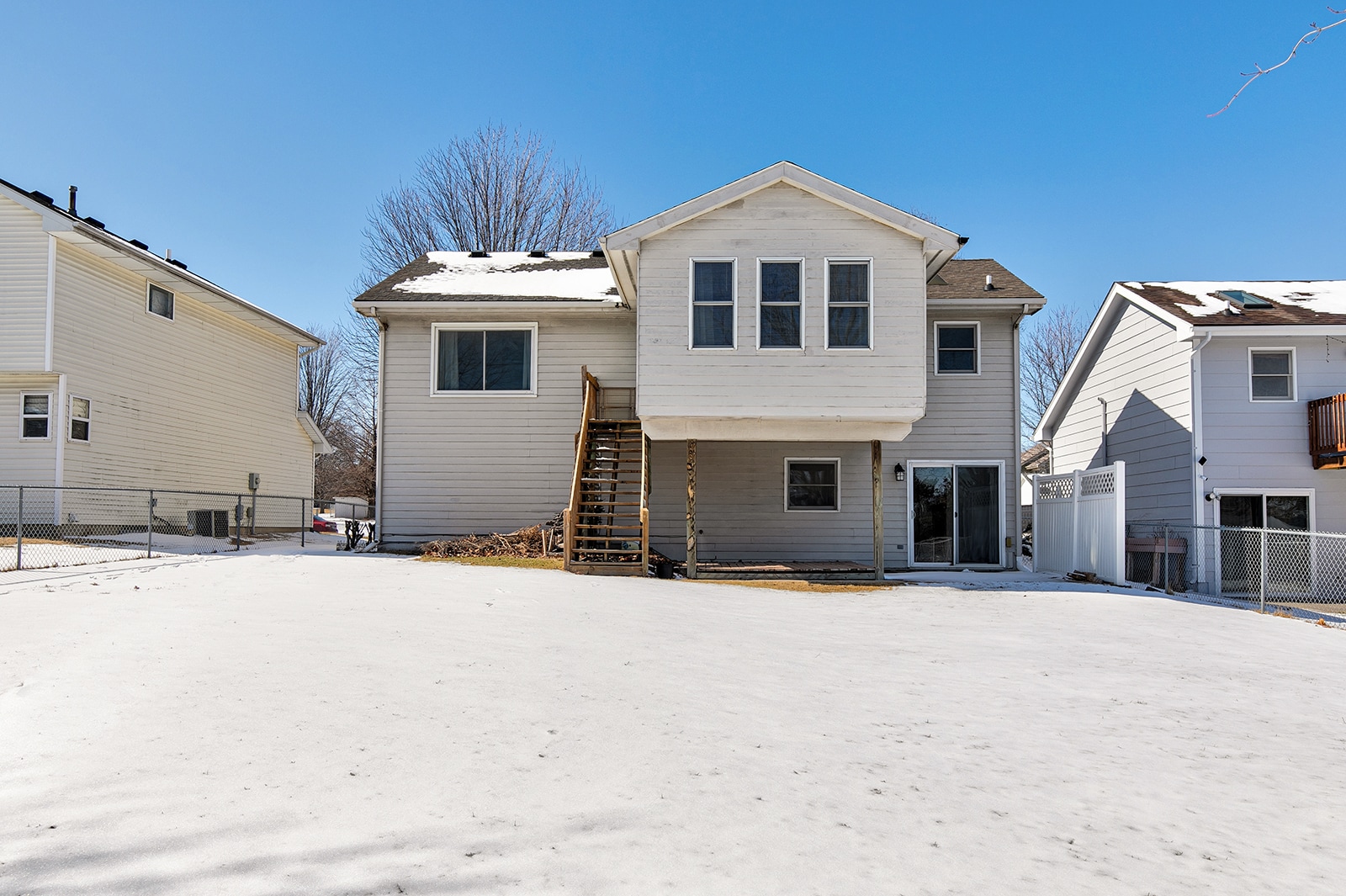 Building Photo - 1101 SE Chaparal Dr