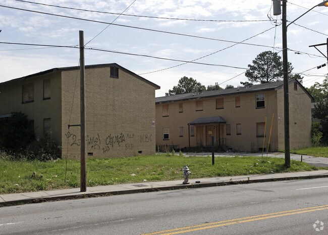 Building Photo - Sterling Gardens