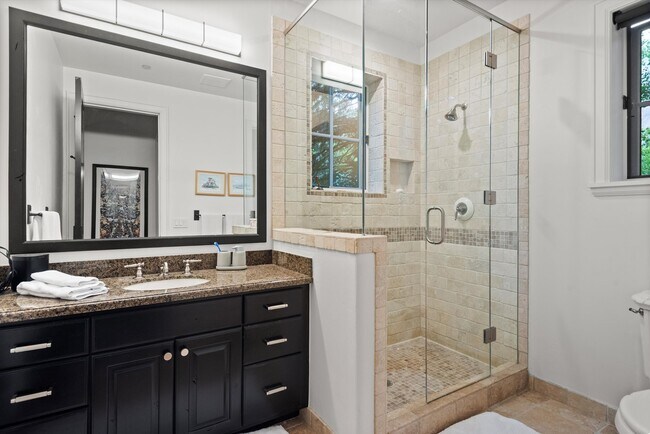 Building Photo - 289 Exhibition Ln