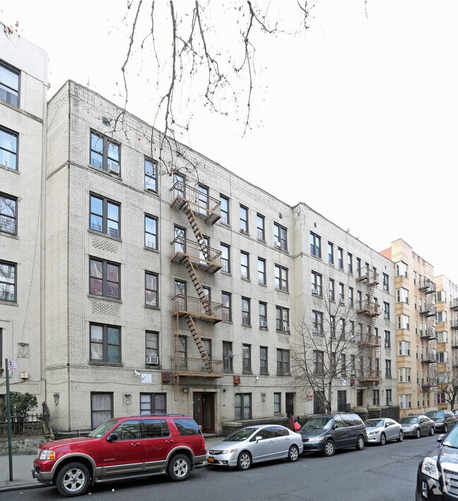 Building Photo - 3212-3216 Decatur Ave