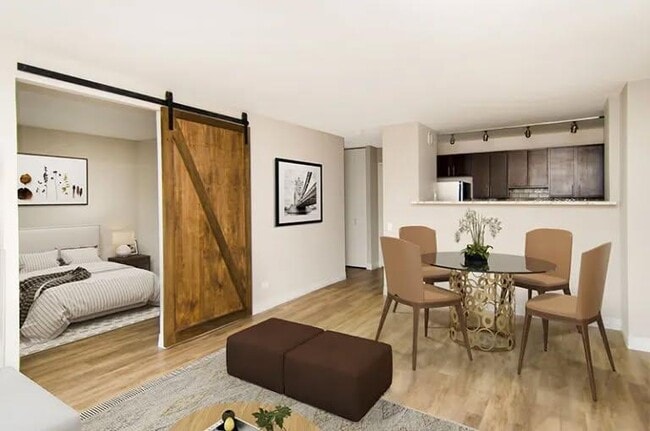Building Photo - 1 bedroom in Chicago IL 60610