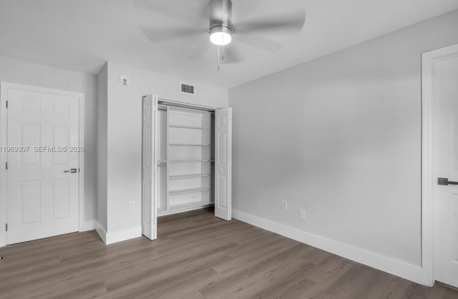 Building Photo - 560 NE 63rd St