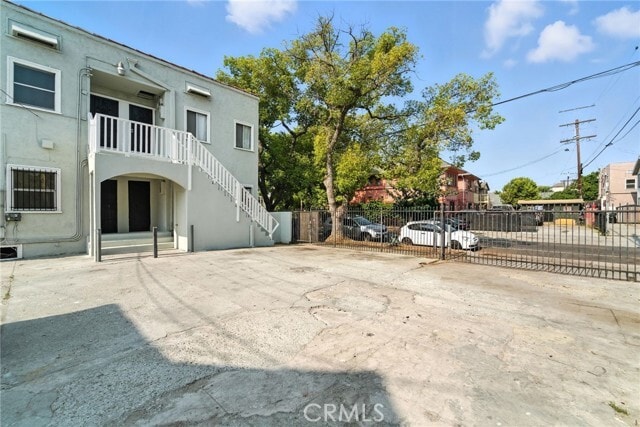 Building Photo - 875 W 41st Dr