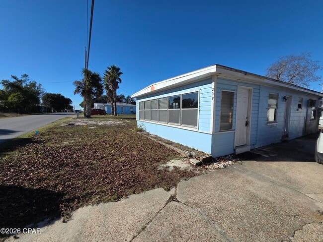 Building Photo - 209 W Toledo Pl