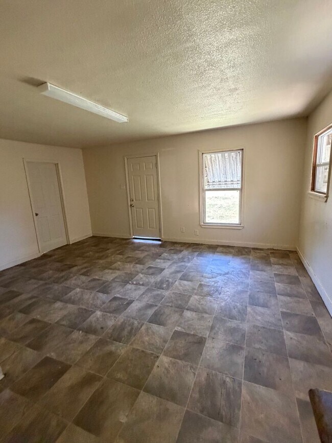 Building Photo - 3833 Rolando Ave