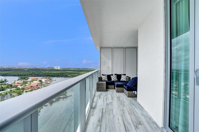 Building Photo - 300 Sunny Isles Blvd