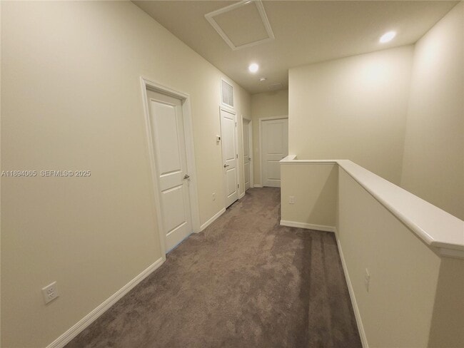 Building Photo - 2820 Troubadour St