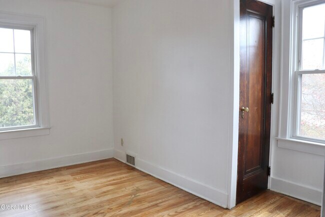 Building Photo - 647 New Scotland Ave