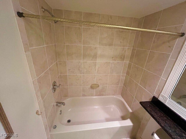 Building Photo - 340 Horse Creek Dr