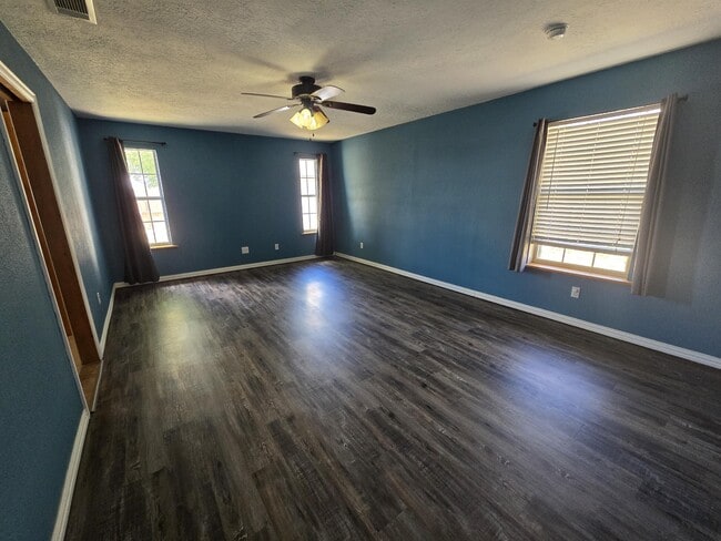 Building Photo - 1548 Bosc Ct