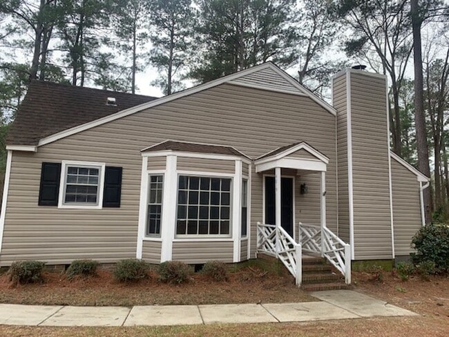 Building Photo - 2-Bedroom, 2- Bath Condo in Carolina Pines