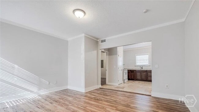 Building Photo - 508 E Liberty