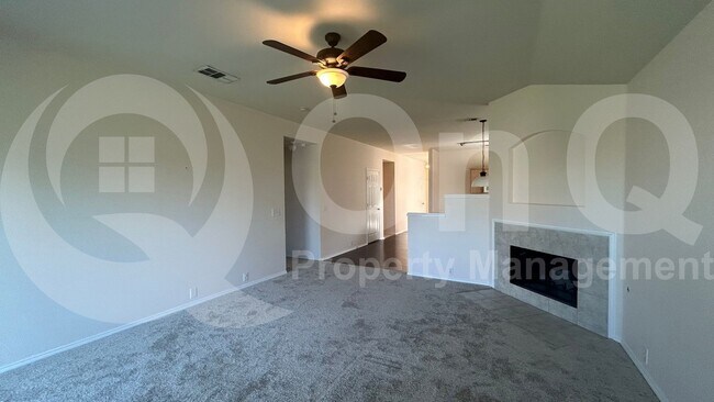 Building Photo - 3003 Elderberry Dr