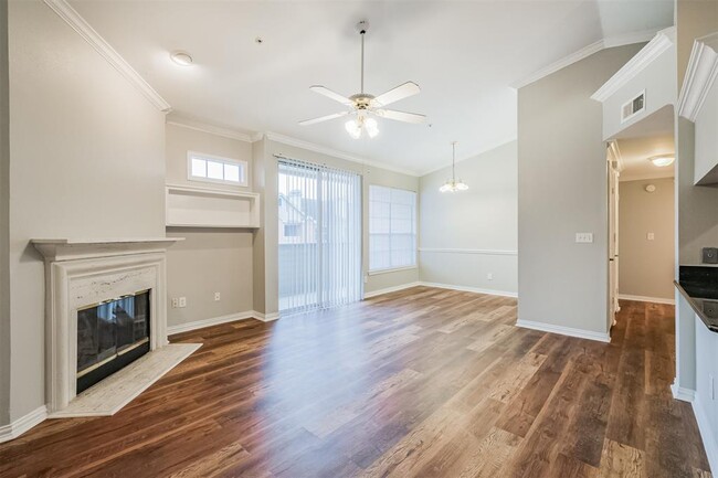 Building Photo - 2111 Welch St