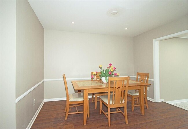 Building Photo - 38 La Rue Pl NW