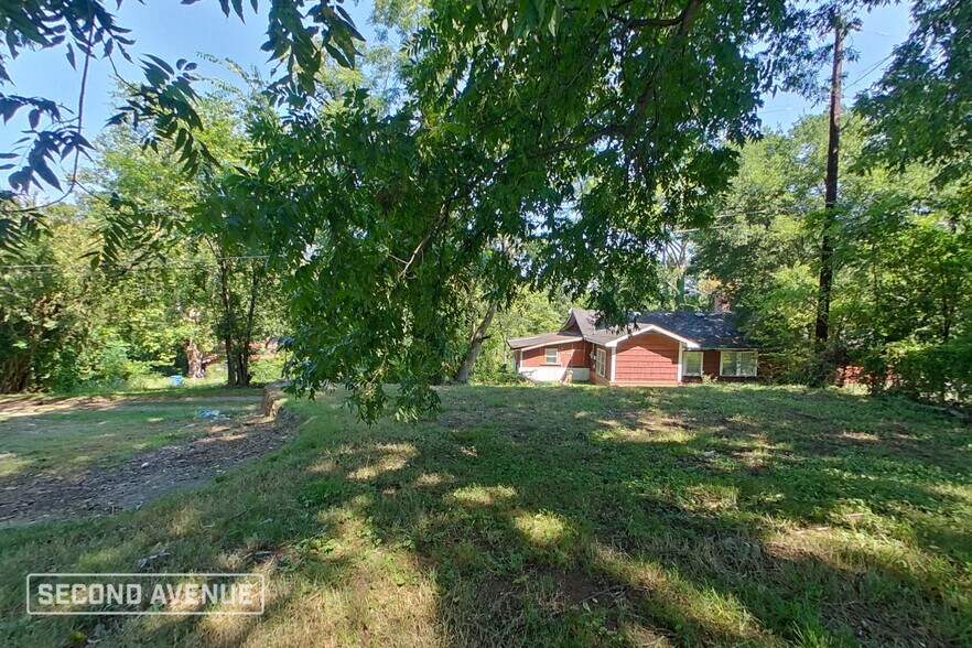 Building Photo - 1110 9th Ave