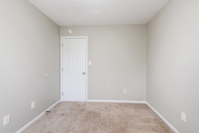 Building Photo - 6101 E Newberry Ct