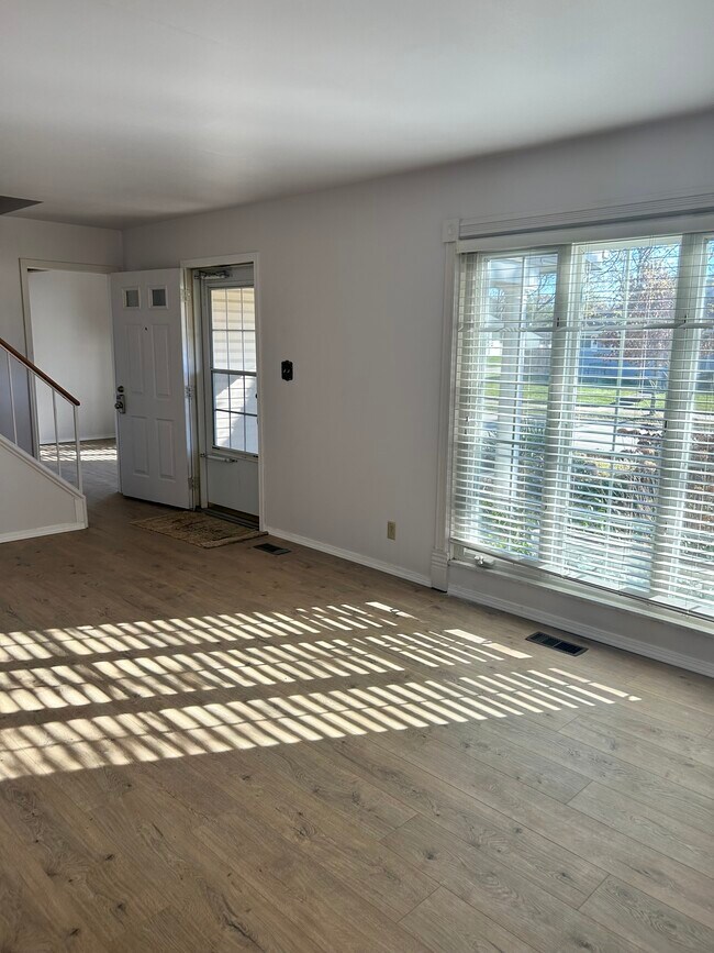 Building Photo - 1625 Tulip Tree Rd