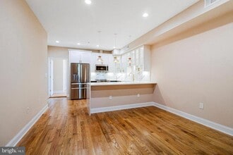 Building Photo - 1609 17th St SE