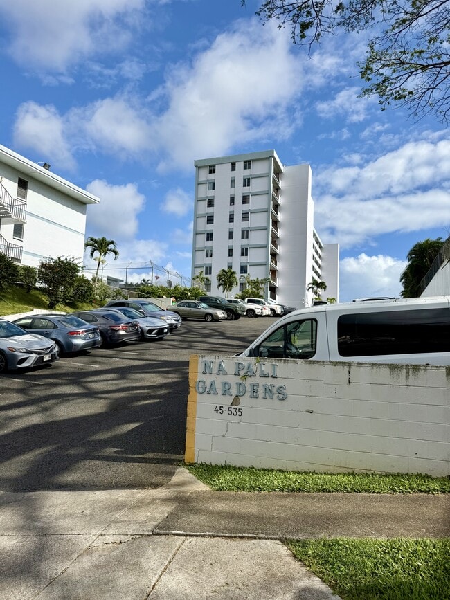 Building Photo - 45-535-535 Luluku Rd