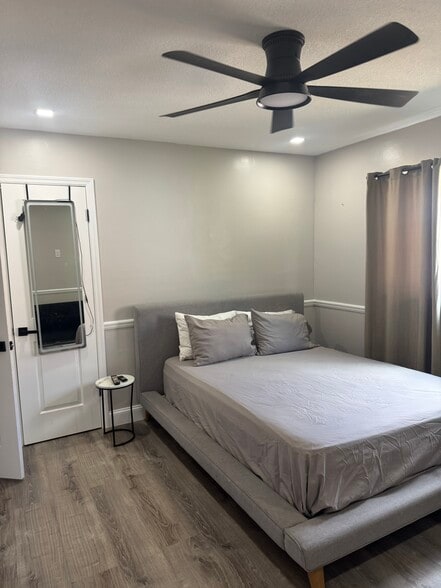 Bedroom - 10315 NW 39th Mnr