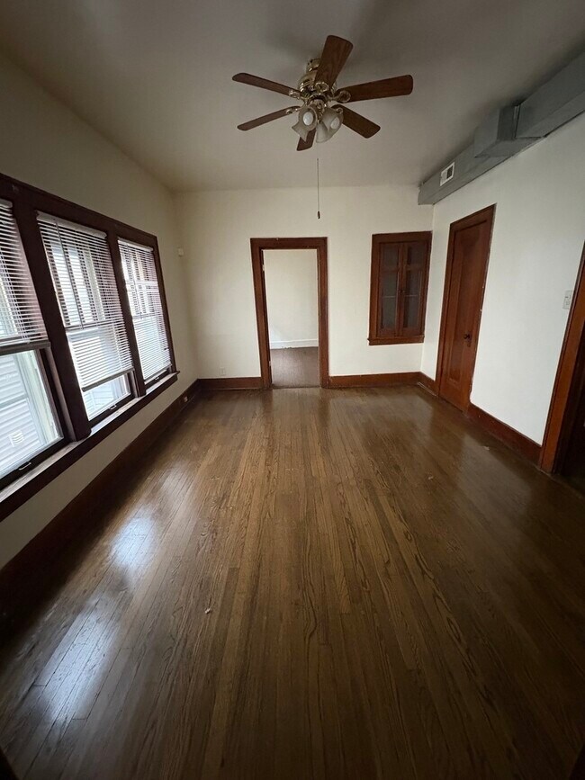 Building Photo - 83 W 15th St