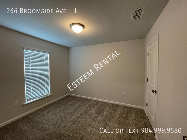 Building Photo - 266 Broomside Ave