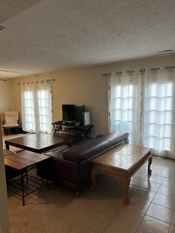 Building Photo - 3621 Brush Creek Dr